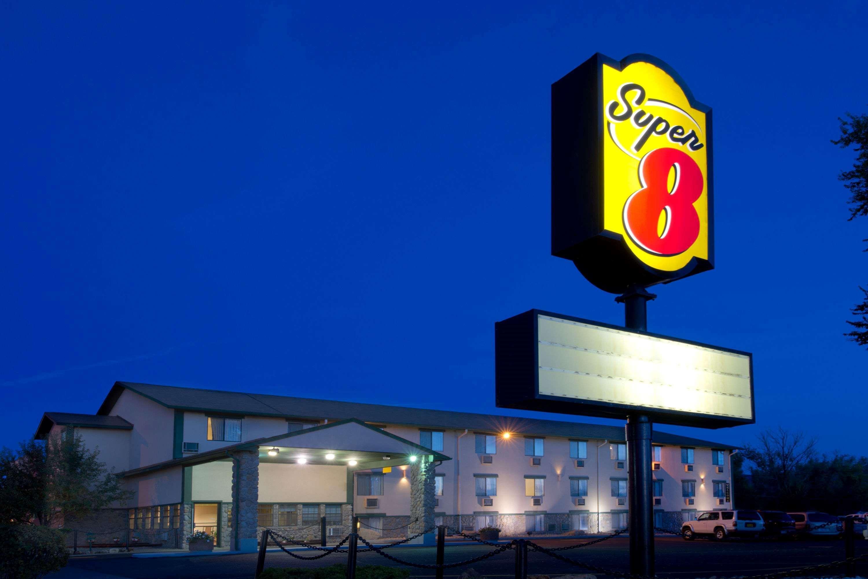 Super 8 by Wyndham Cortez/Mesa Verde Area Eksteriør billede